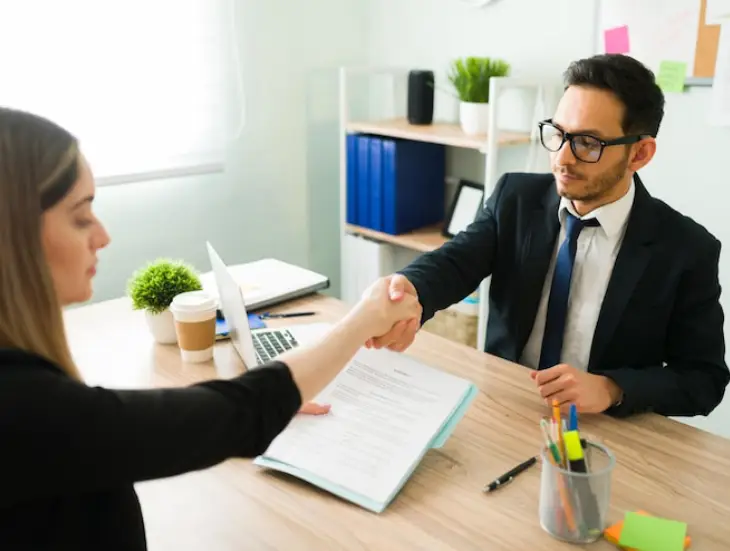 Selectgen team supporting a contract-to-hire onboarding